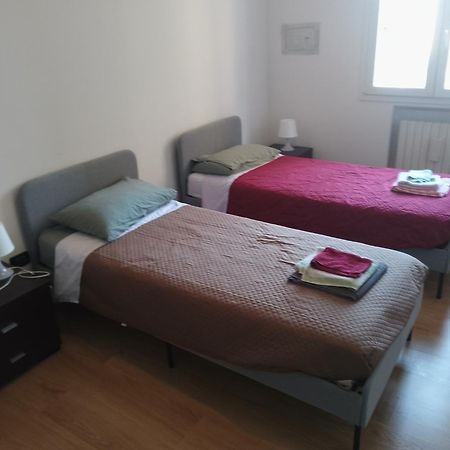 Bologna Quartiere Savena - Appartamento Di Stefano 客房 照片